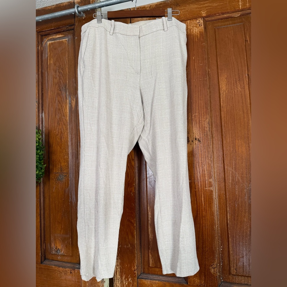 H&M Women’s Cream Dress Pants